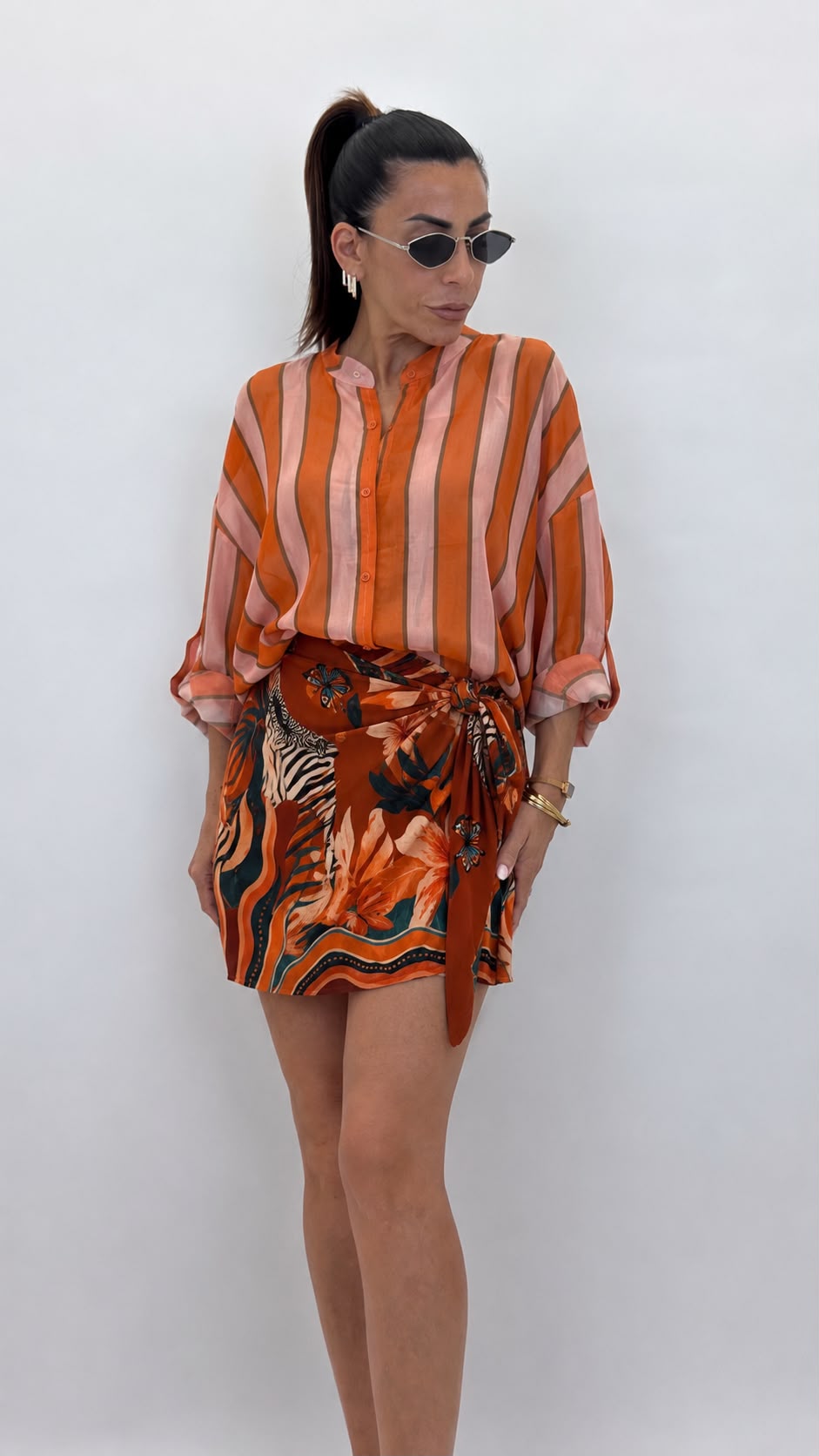 Camicia coreana con bottone arancio/rosa/marrone